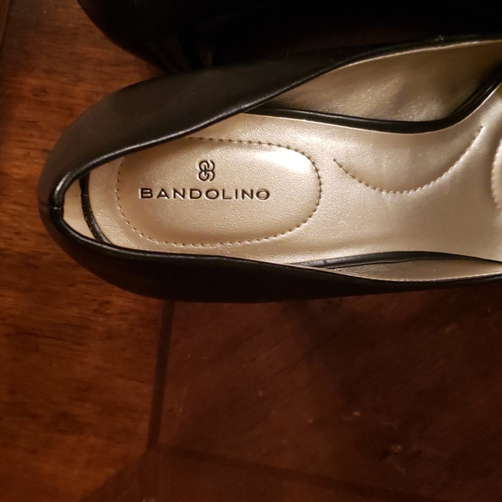 Heels - Picture 3 of 4